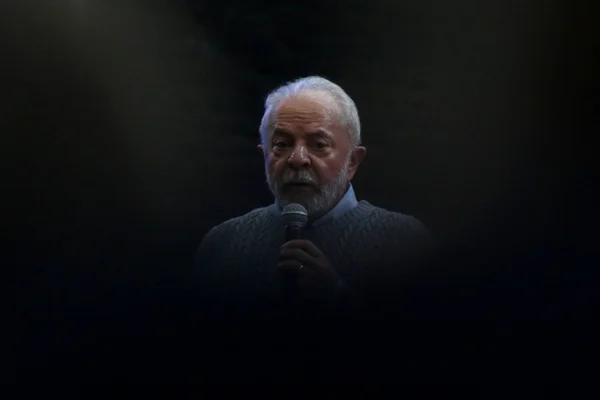 Lula discursa em evento com líderes de cooperativas