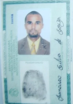 Documento falso Documento falso