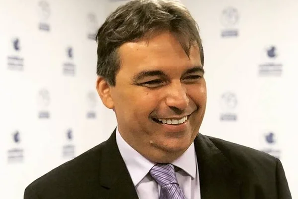 Deputado Genival Matias tem mal súbito e morre durante passeio de jet ski