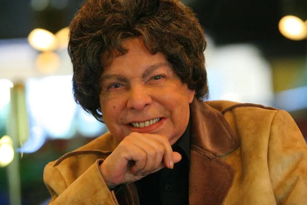 Morre aos 85 anos o cantor Cauby Peixoto