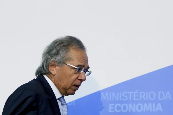 Guedes: “Queremos Manaus capital mundial de bolsa de oxigênio”