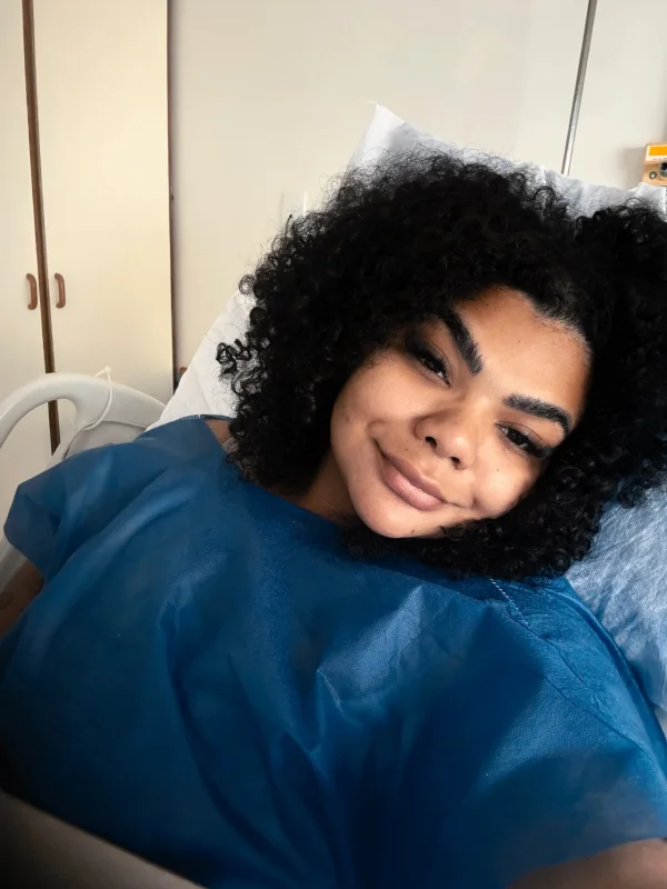 Flora Cruz passa por cirurgias reparadoras após perder 48 kg - destaque galeria Flora Cruz passa por cirurgias reparadoras após perder 48 kg - destaque galeria