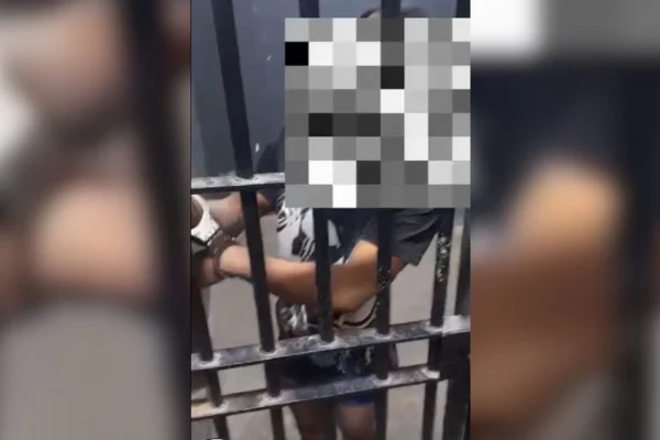 Vídeo: homem chuta viatura, xinga guardas e diz: “Só bebi 4 cervejas”