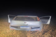 Na foto, um Fiat Punto. Veículo usado para o sequestro 