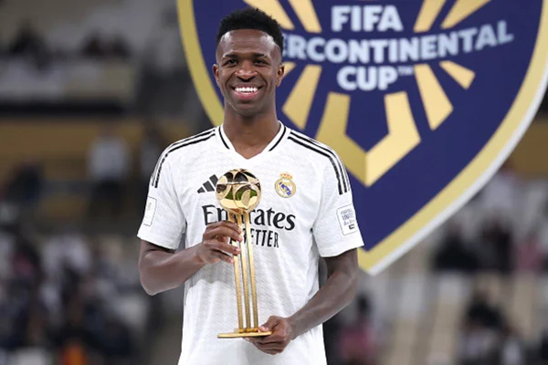 Imagem colorida de Vini Jr., no Intercontinental com o Real Madrid - Metrópoles