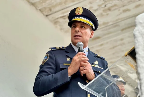 Imagem colorida mostra Eliazer Rodella, comandante afastado da GCM - Metrópoles