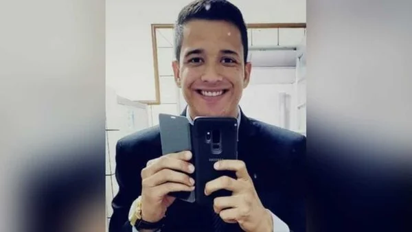 Adolescente é torturada por namorado