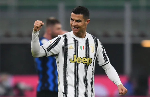 Com 2 gols de Cristiano Ronaldo, Juventus bate Internazionale pela Copa da Itália