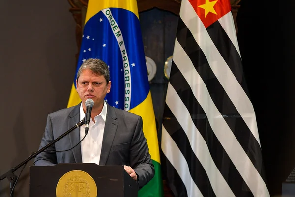 Receitas caem quase 4% em SP e governo Tarcísio acende sinal de alerta