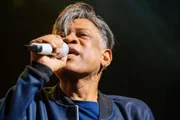 Morre Rogério Valença, ex-vocalista da banda Calcinha Preta Morre Rogério Valença, ex-vocalista da banda Calcinha Preta