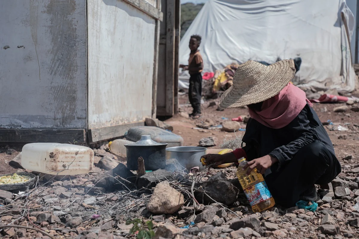 Guerra força mais de 200 mil pessoas a abandonarem suas casas no Iêmen
