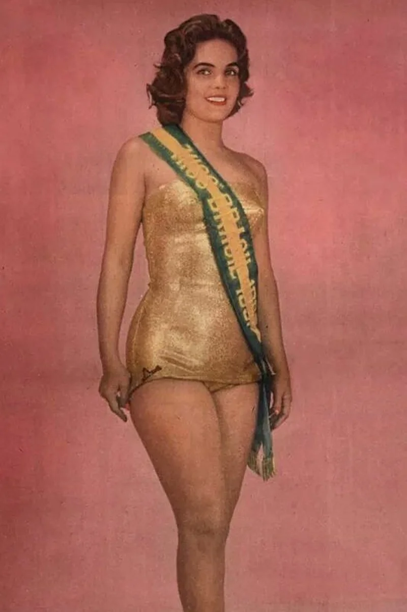 Therezinha com a faixa de Miss Brasil Therezinha com a faixa de Miss Brasil