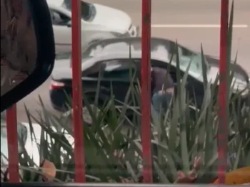 Homem é flagrado furtando celular de motorista em avenida de SP