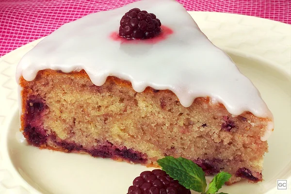 Veja receitas de bolo cremoso que são perfeitas para o lanche