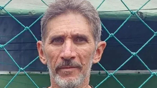 Campeão brasileiro, ex-goleiro é condenado por estuprar duas meninas