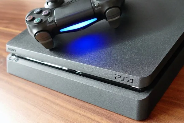 Black Friday 2019: onde comprar um PS4 com 30% de desconto