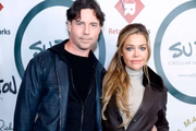 Estrela de reality americano, Denise Richards acusa ex, Aaron Phypers, de abuso físico e verbal