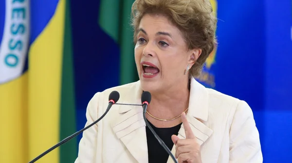 Dilma prepara ida a Nova York e cogita denunciar “golpe” na ONU