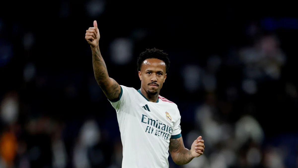 Éder Militão comemora retorno aos gramados após lesão que o tirou da Copa