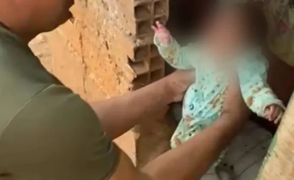 Bebê achado sozinho em Goiânia