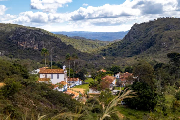 Foto colorida da Cordilheira do Espinhaço - Metrópoles