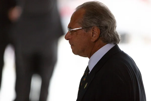 Governo decreta sigilo sobre estudos da reforma da Previdência
