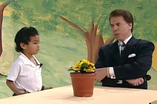 Fã mirim de Raça Negra, Luis Sales, quando participou do Programa Silvio Santos - Metrópoles