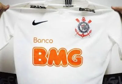 Banco BMG, patrocinador do Corinthians, sinaliza insatisfação com Cuca