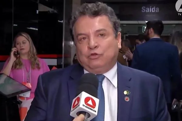 Deputados sofrem ameaças de morte para que assinem CPI do Mineirão