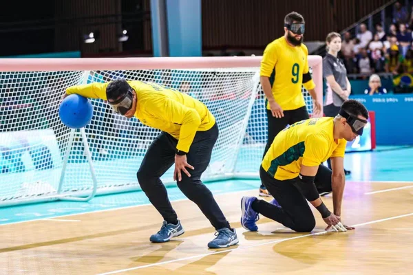 Imagem colorida da seleção brasileira de golbol