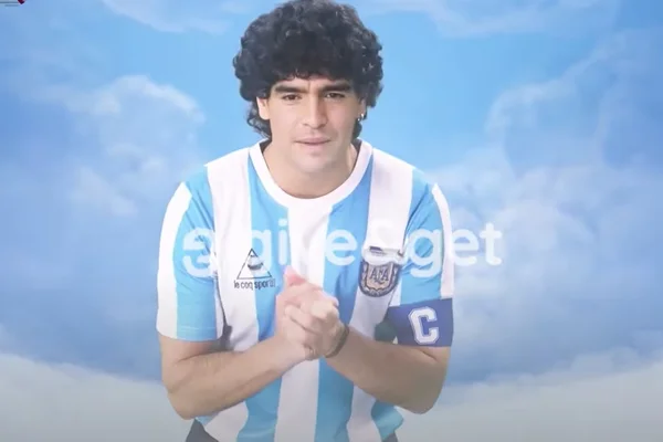 Imagem colorida: realidade virtual recria Diego Maradona - Metrrópoles