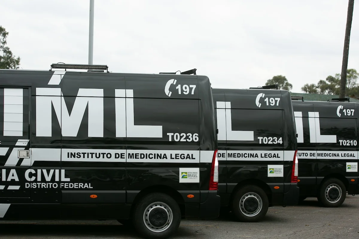 Corpo de jovem de 21 anos é encontrado carbonizado perto de creche no DF