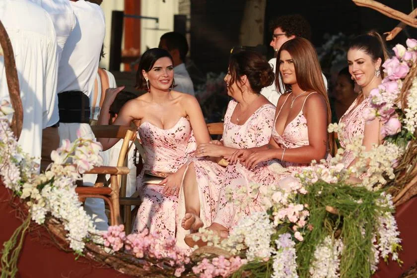 Padrinho, Walcyr Carrasco não foi ao casamento de Camila e Klebber - imagem 18 Padrinho, Walcyr Carrasco não foi ao casamento de Camila e Klebber - imagem 18