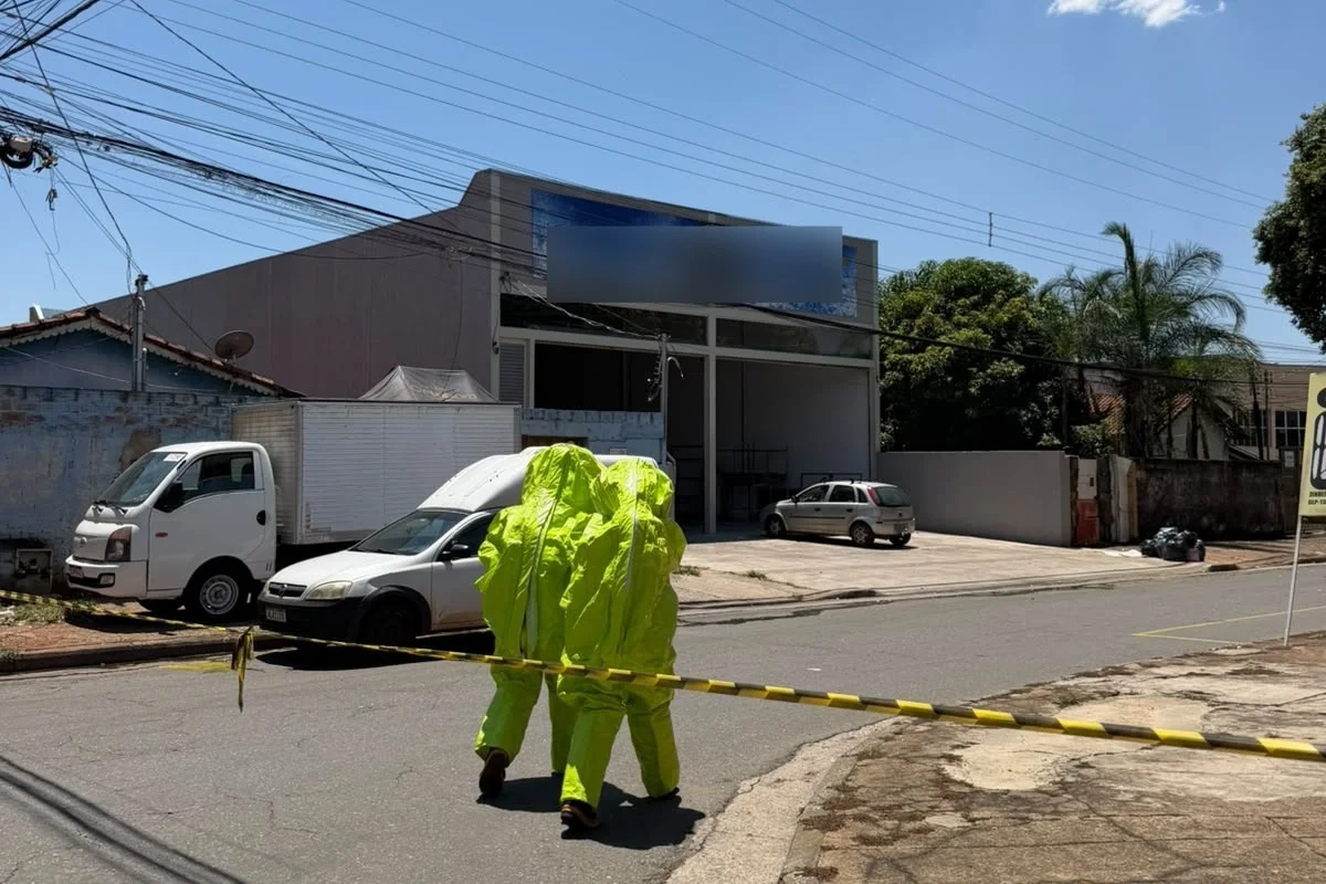 Escada rompe tubulação e vazamento de amônia intoxica trabalhador em fábrica de gelo de Goiânia