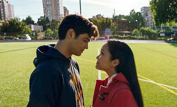Retrospectiva: 2018 foi o ano das comédias românticas na Netflix