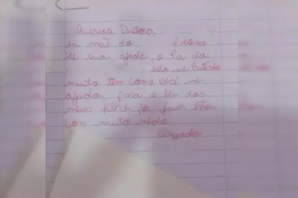 Mulher envia bilhete pedindo socorro