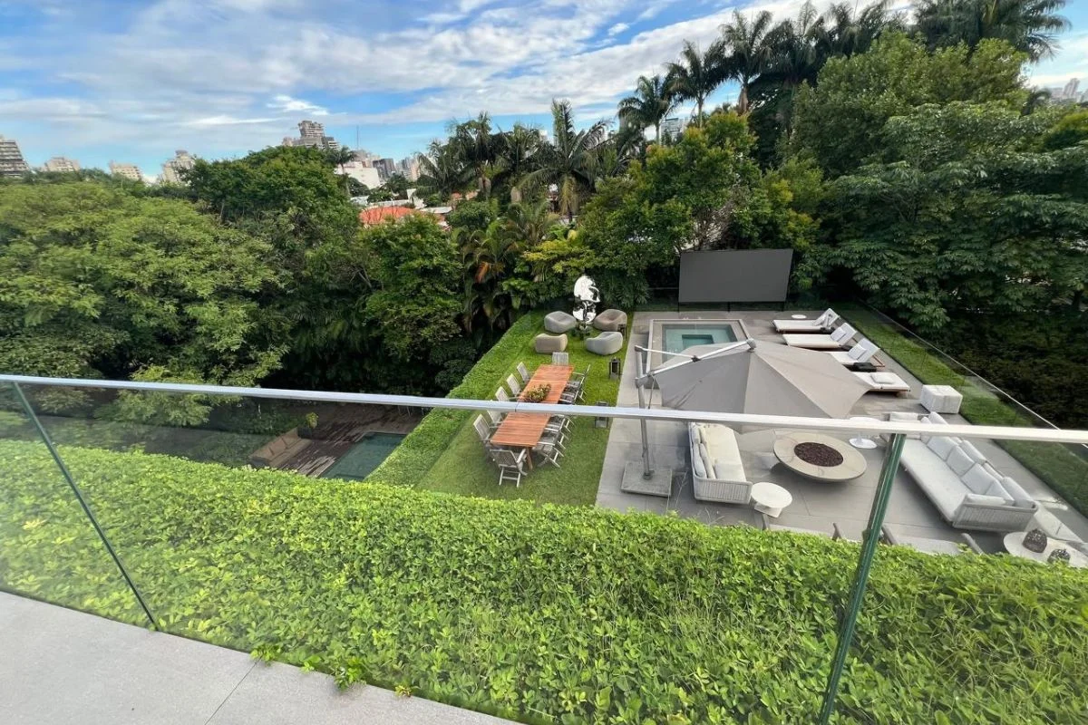 Mansão de Daniel Vorcaro no Jardim América, em São Paulo Mansão de Daniel Vorcaro no Jardim América, em São Paulo