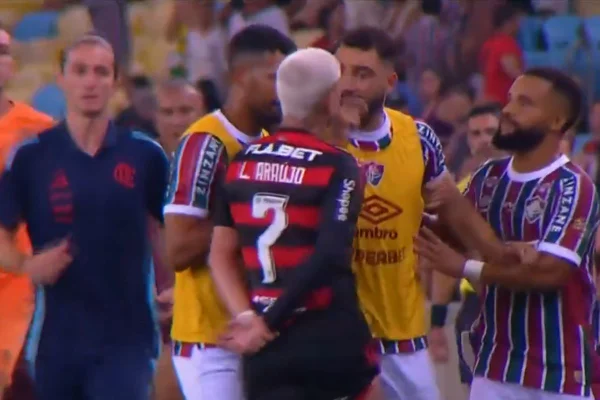 Imagem colorida de Flamengo e Fluminense Freytes e Luiz Araujo - Metrópoles