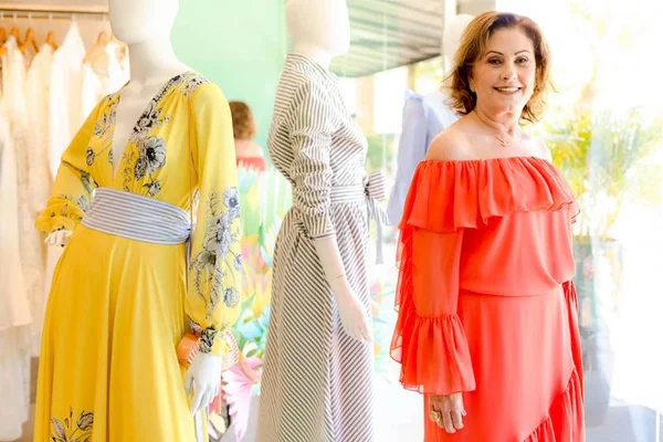 Denise Barbosa comemora 26 anos de sucesso da sua multimarcas