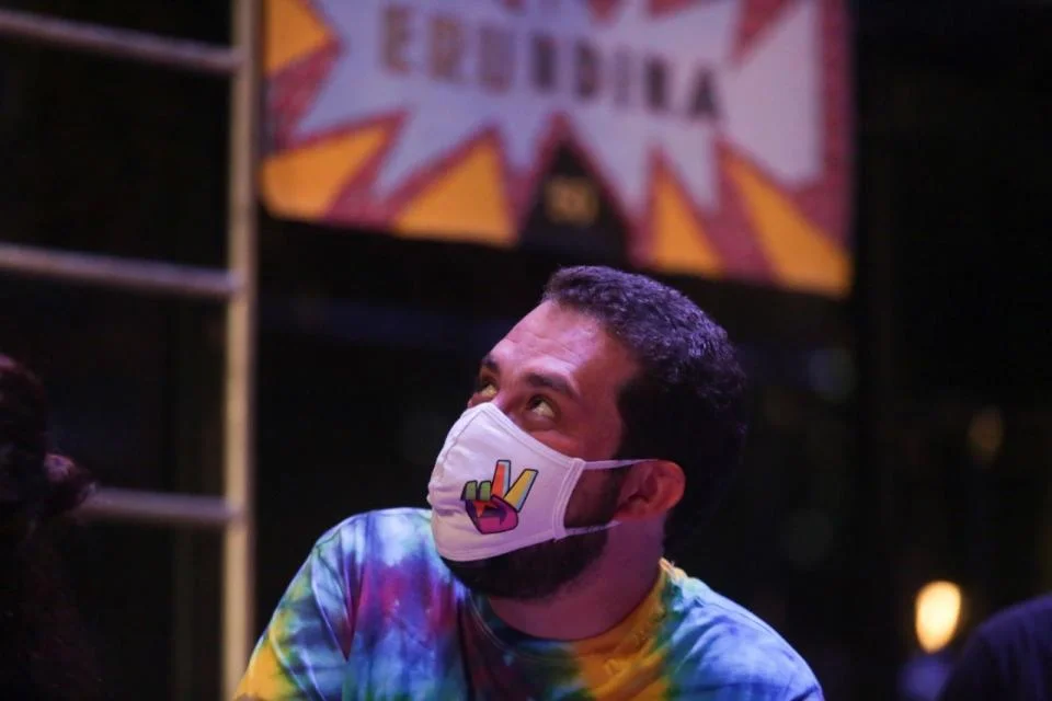 Em evento no Teatro Oficina, Boulos recebe apoio de artistas em São Paulo Em evento no Teatro Oficina, Boulos recebe apoio de artistas em São Paulo