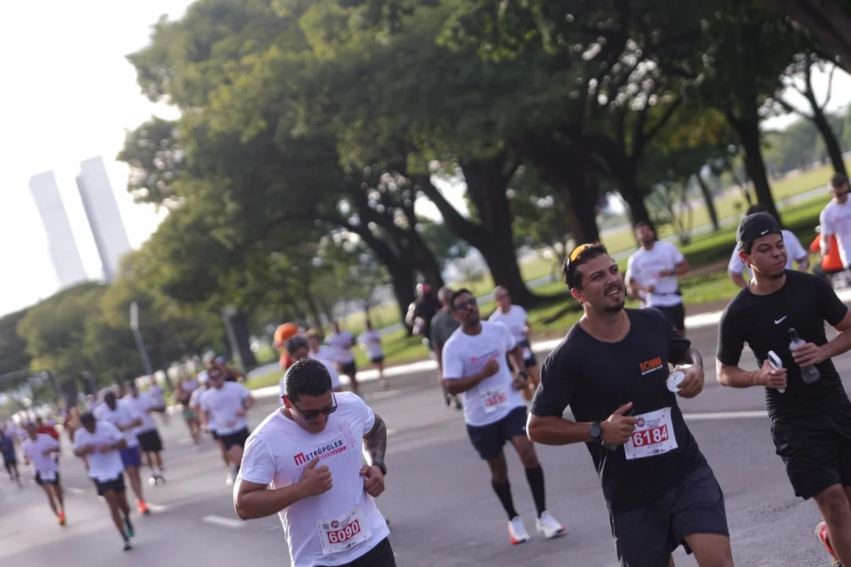 Atletas disputam a prova de 5 km do Metrópoles Esportes - Metrópoles Atletas disputam a prova de 5 km do Metrópoles Esportes - Metrópoles