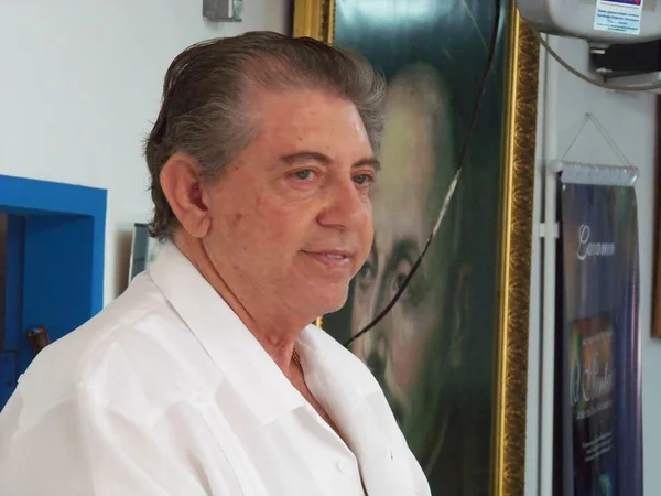 João de Deus recupera-se de cirurgia em São Paulo
