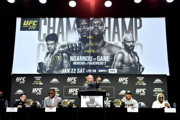 UFC 270 tem disputas de cinturão com Deiveson e Ngannou