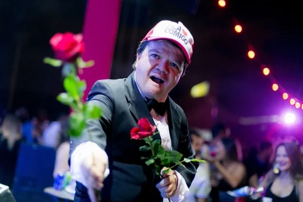 Inspirada no Dia dos Namorados Festa Fica Comigo anima público - imagem 36 Inspirada no Dia dos Namorados Festa Fica Comigo anima público - imagem 36