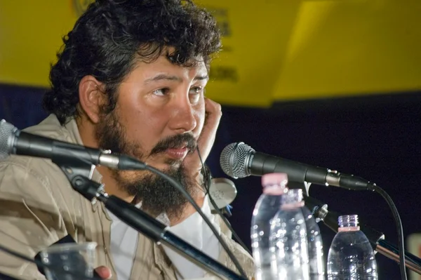 Em livro, neto de Che Guevara ironiza revolução cubana