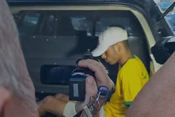 Alessandro Martins dos Santos, de 21 anos, teria gravado e divulgado vídeo do crime, que foi compartilhado por perfis nas redes sociais