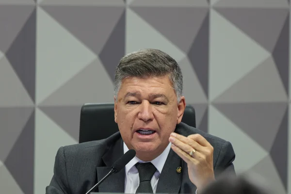 CPMI do INSS: apagão interrompe depoimento de ex-ministro de Bolsonaro