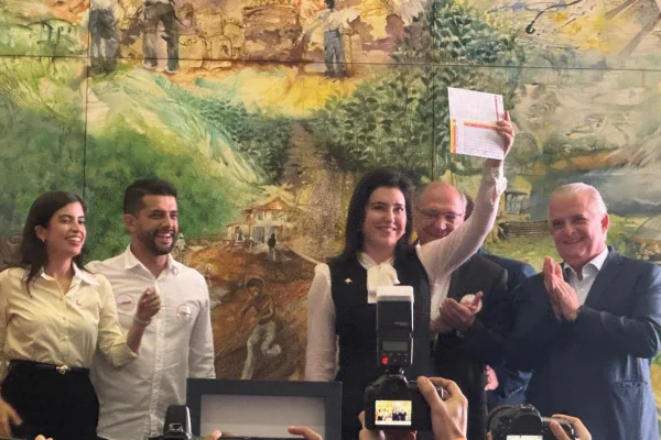 Simone Tebet na Alesp durante evento de filiação ao PSB - Metrópoles