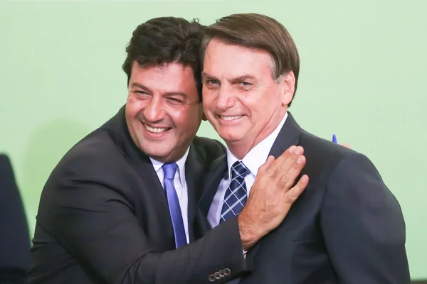Coronavírus: Protagonismo de Mandetta na crise incomoda Bolsonaro