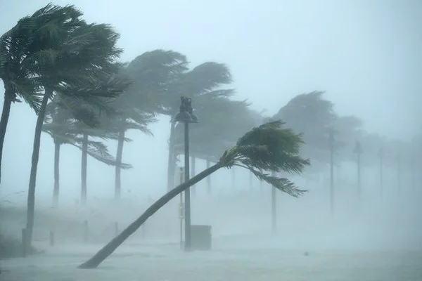 Tempestade atinge praia